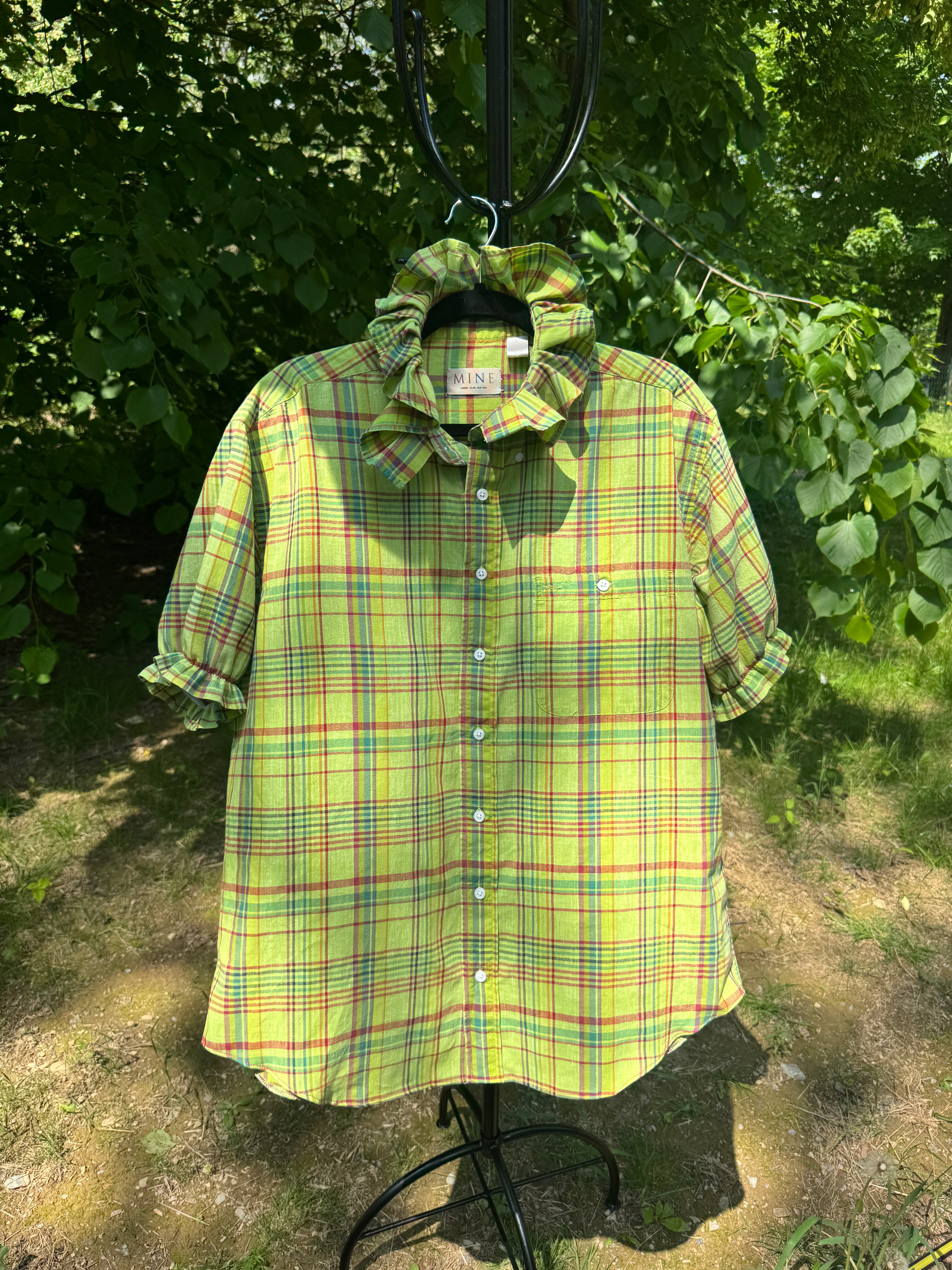 Short Ruffle Collar Shirt