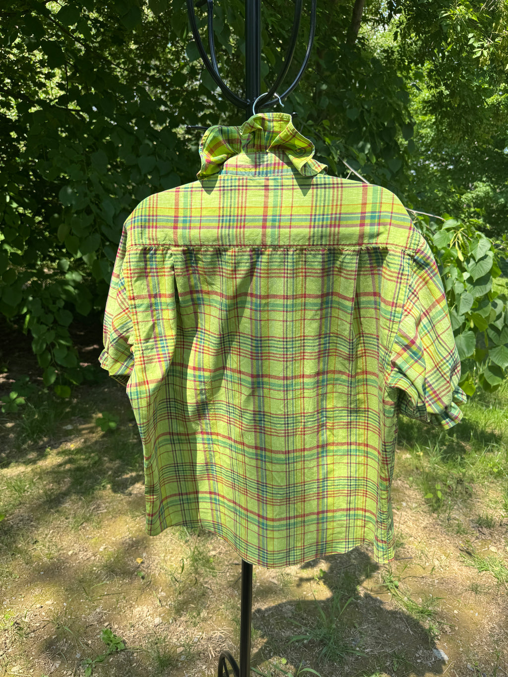 Short Ruffle Collar Shirt