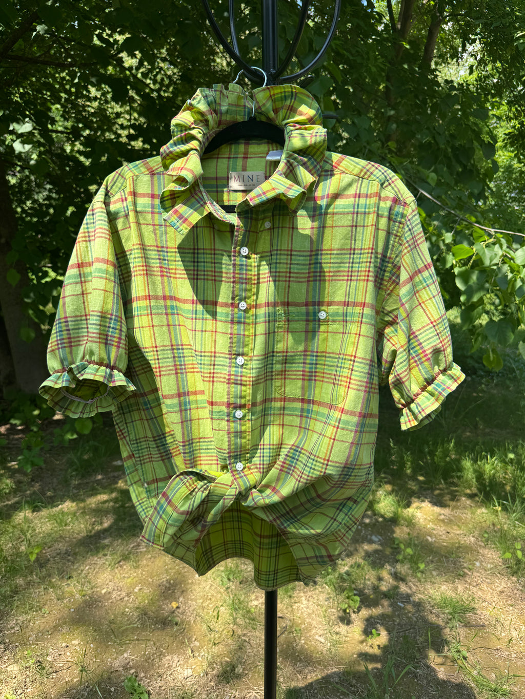 Short Ruffle Collar Shirt