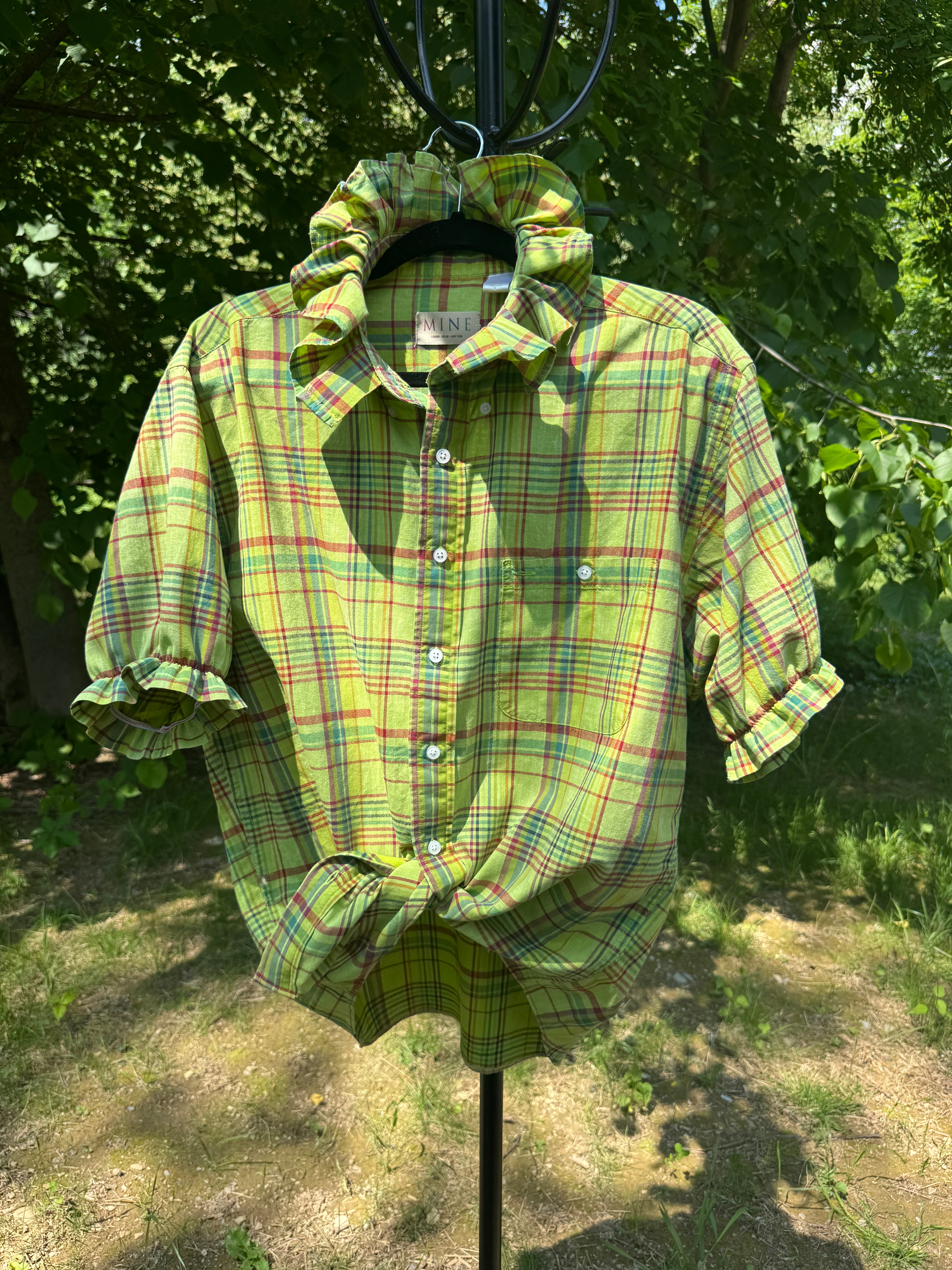 Short Ruffle Collar Shirt