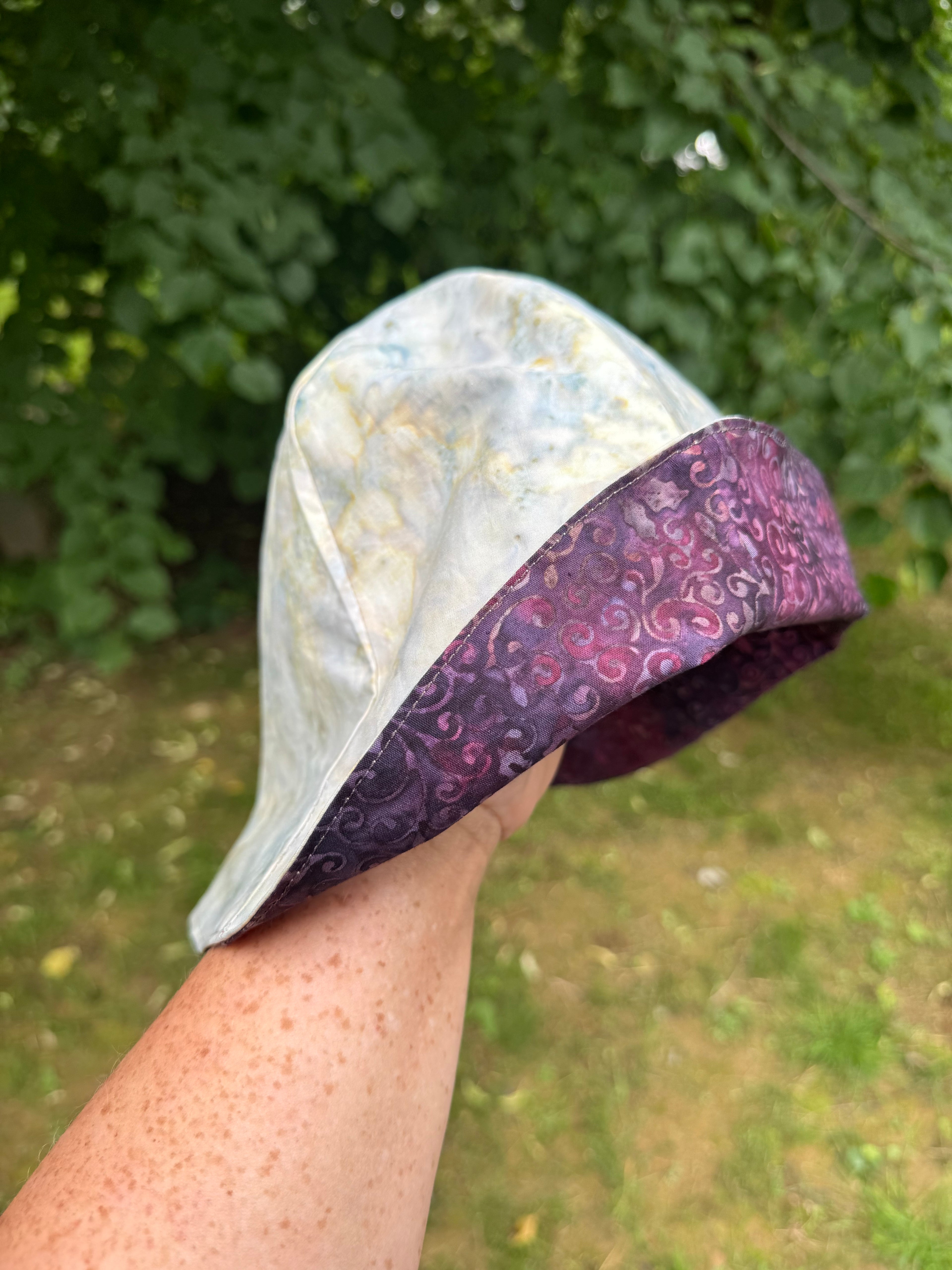 Tulip Hat (reversible)